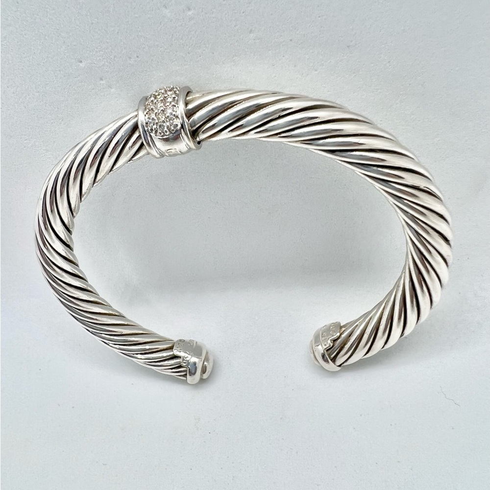 David Yurman 7mm Cable Classics Station Bracelet With 18k White Gold & Diamonds - Picture 11 of 14